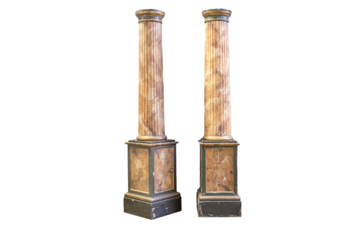 colonnes bois marbre peint