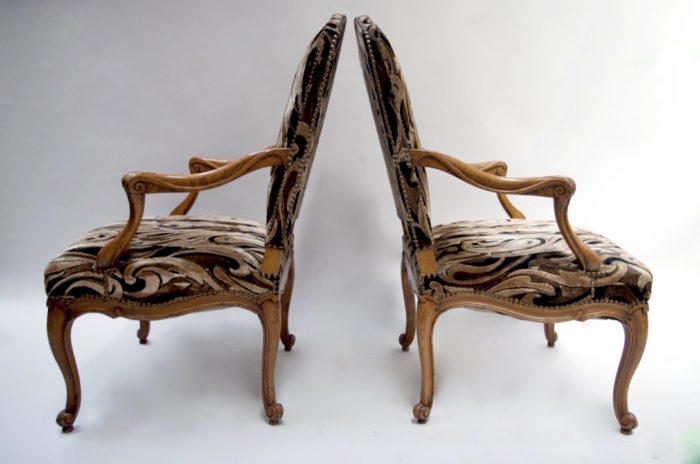 Louis XV armchair natural beech wood