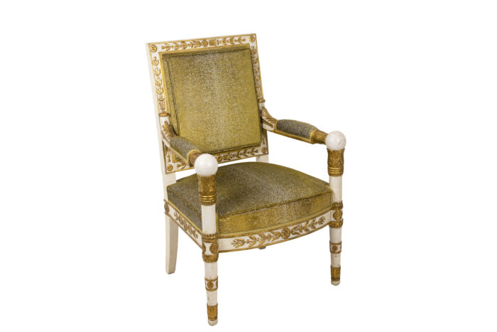 fauteuils style empire bois laqué blanc et or 2
