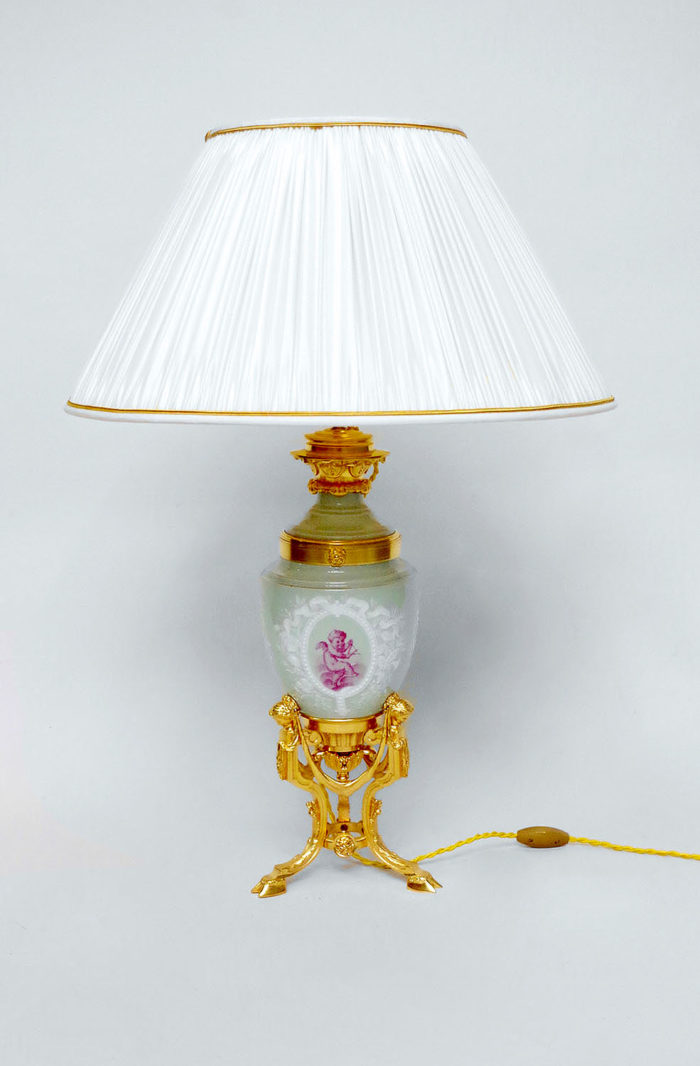 celadon tripod porcelain lamp