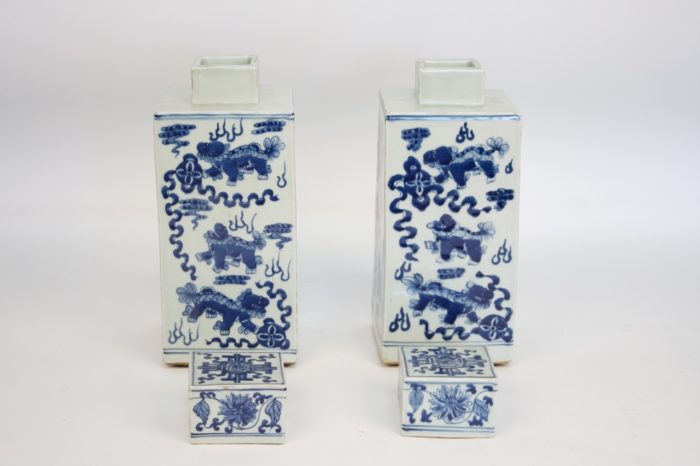 faience blue and white chinese