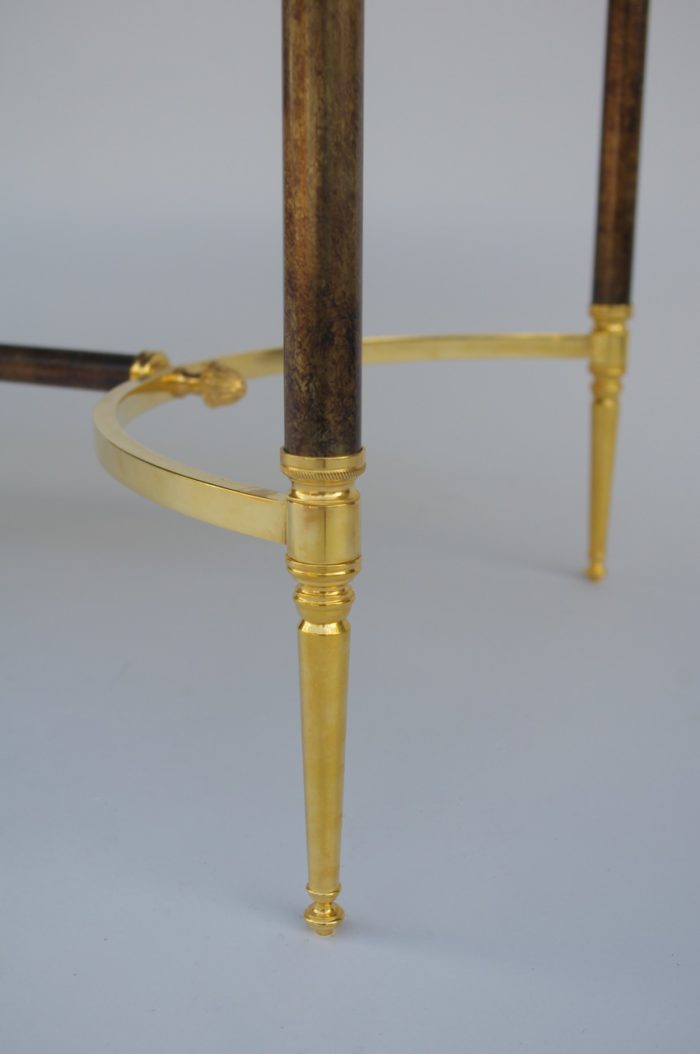 table basse métal doré médaille jansen