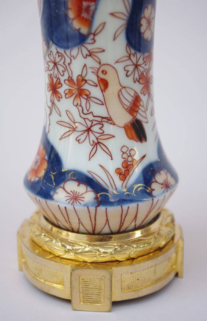 small imari porcelain vases
