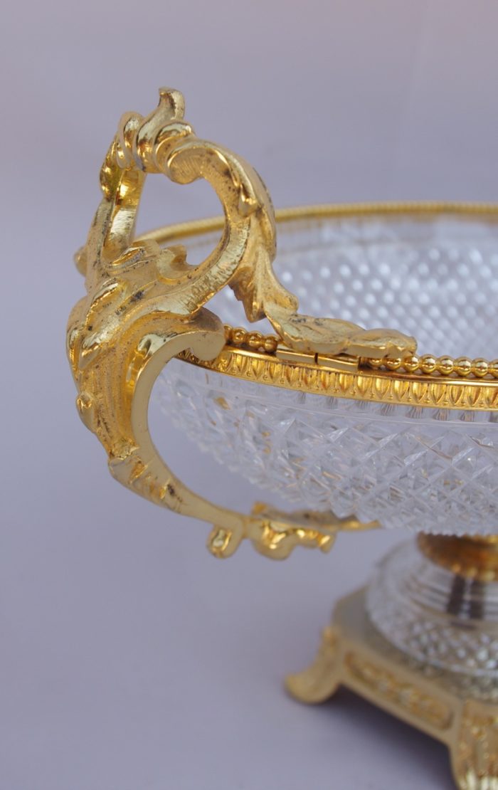 cut crystal oval cup