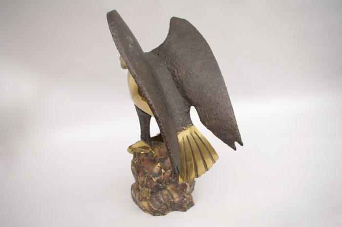 aigle laiton chassin sculpture