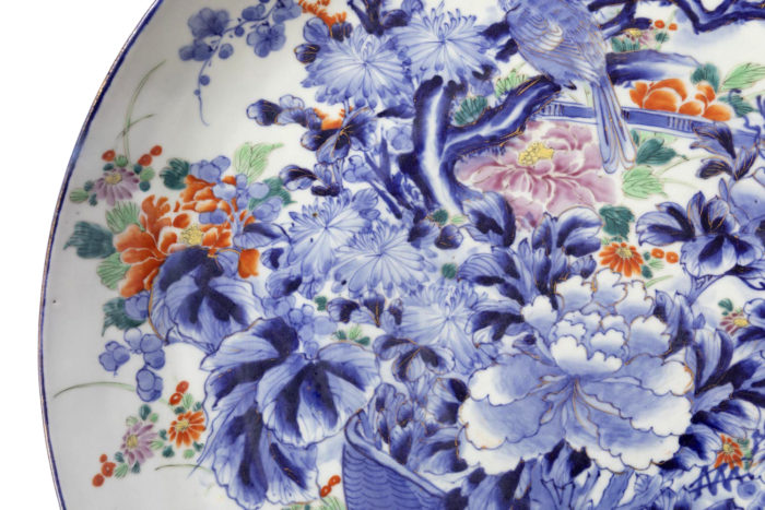 plat porcelaine blanc bleu chrysantheme