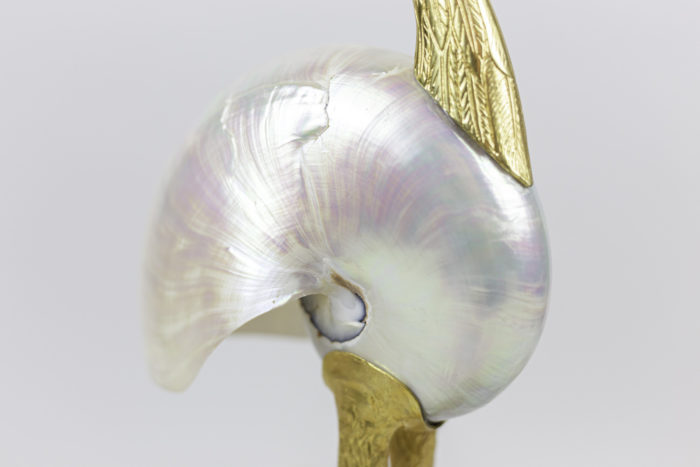sculpture oiseau coquillage nacré