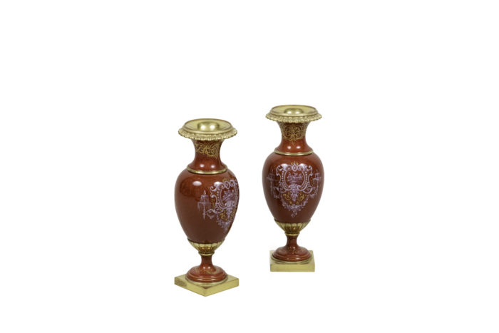 vases red porcelain gilt bronze