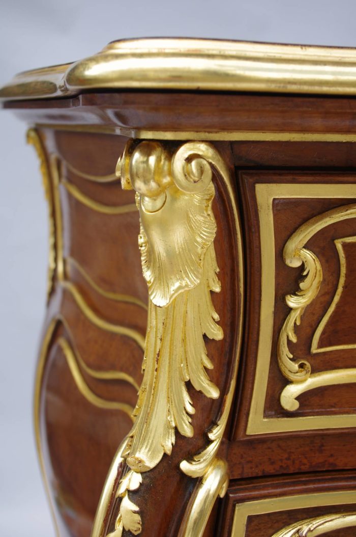 commode bellanger tomb angle gilt wood