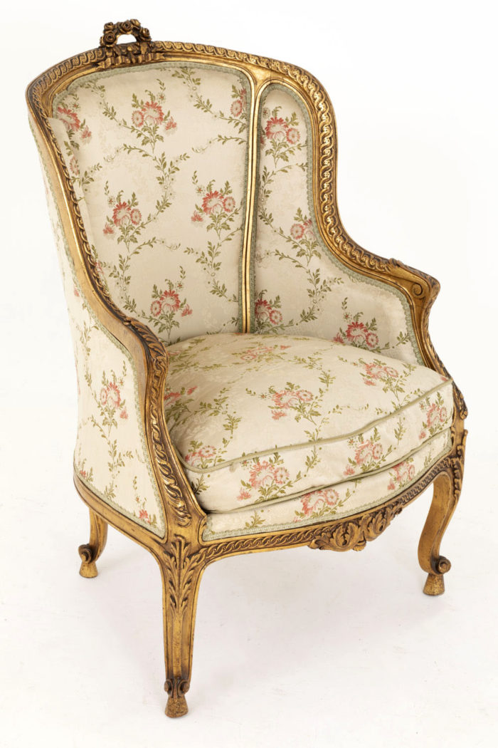 Transition style bergere three quarters view