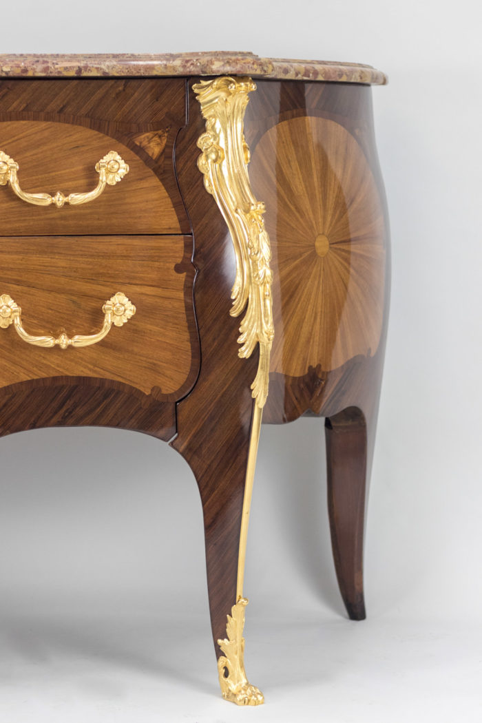 commode louis xv côté henry dasson