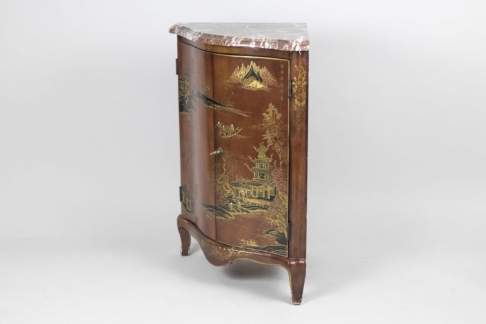 Louis XV style red corner cabinet side 2