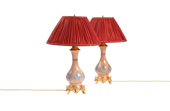 lampes en opaline style néogothiques entier