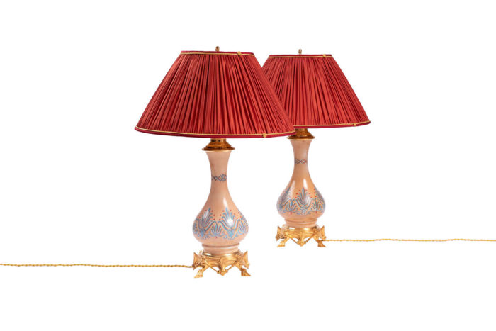 lampes en opaline style néogothiques entier