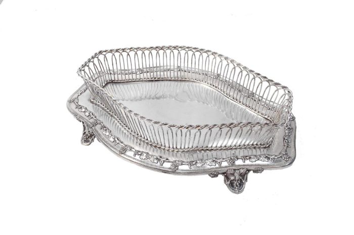 silver plated metal centrepiece prcpl