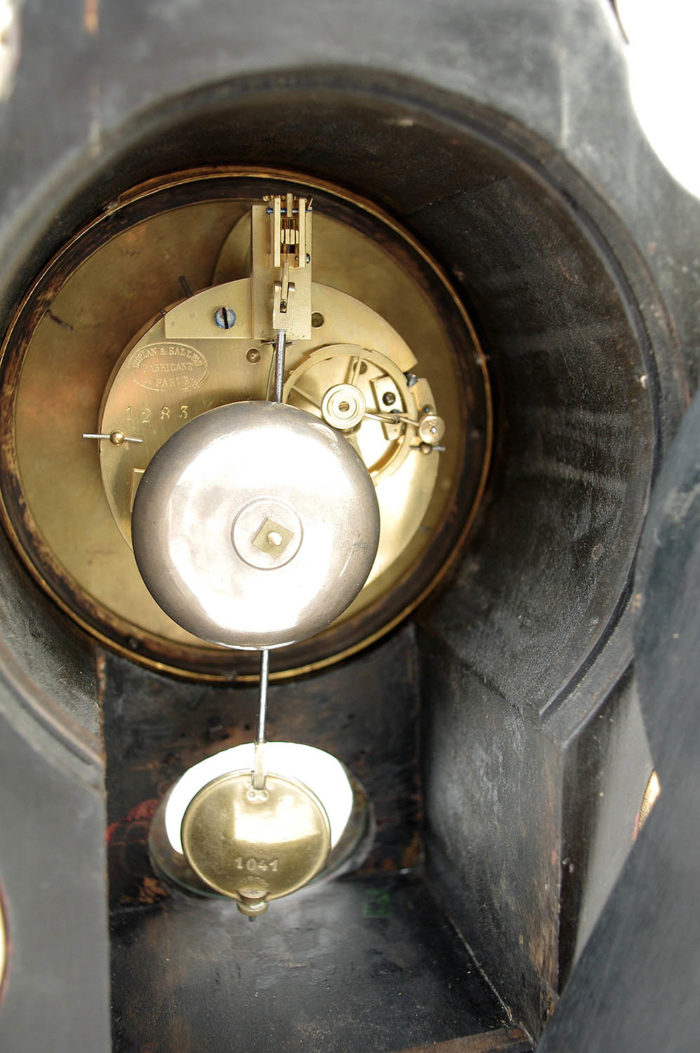 clock rocaille pendulum
