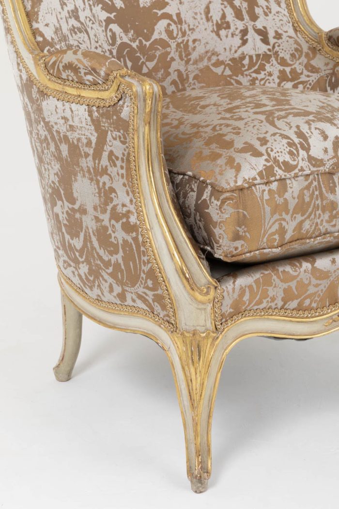 louis xv style bergeres legs