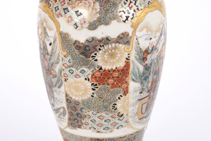 satsuma earthenware lamp colored enamels