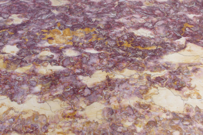 gueridon transition marbre brèche violette