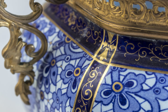 blue white earthenware cup gilt decor