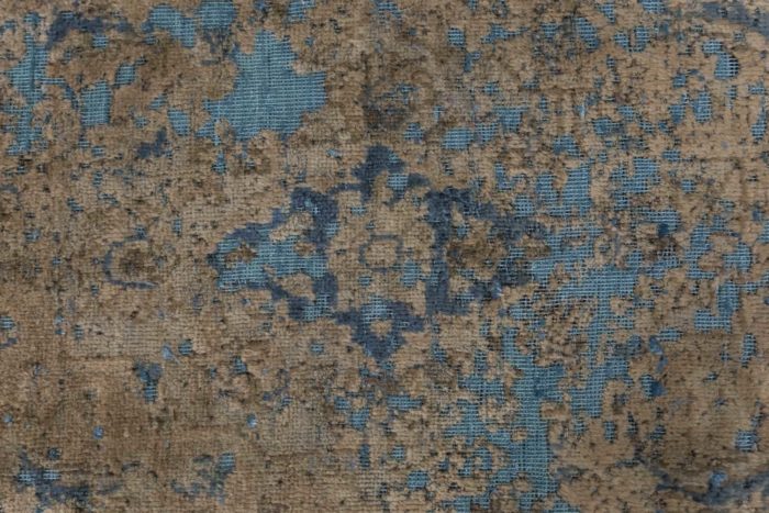 contemporary persian carpet cartouche