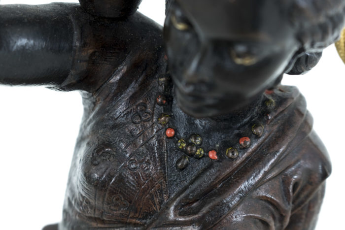 lampes orientalistes régule femme collier