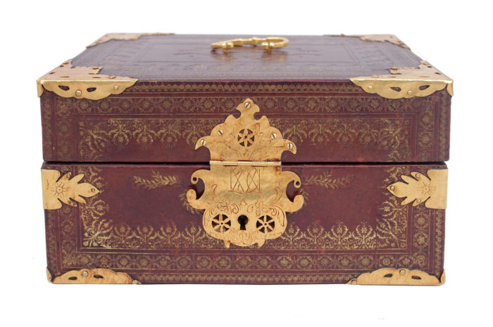 leather box marquise de sevigne front