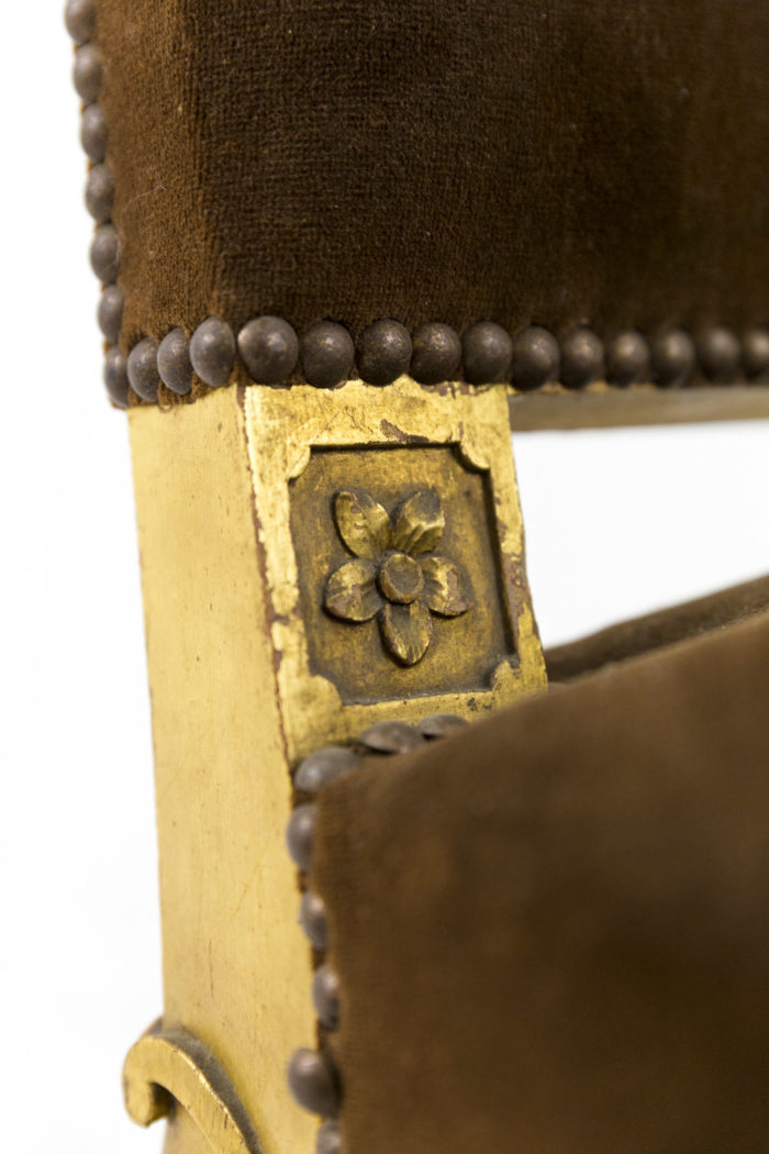 fauteuil style louis xvi a oreilles bois doré fleurette