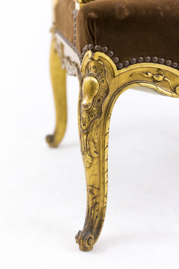 fauteuil style louis xvi a oreilles bois doré pied