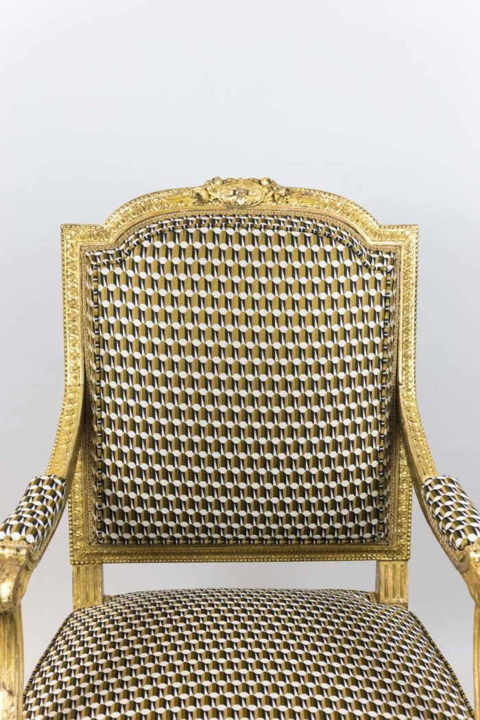 fauteuil style louis xvi bois doré dossier