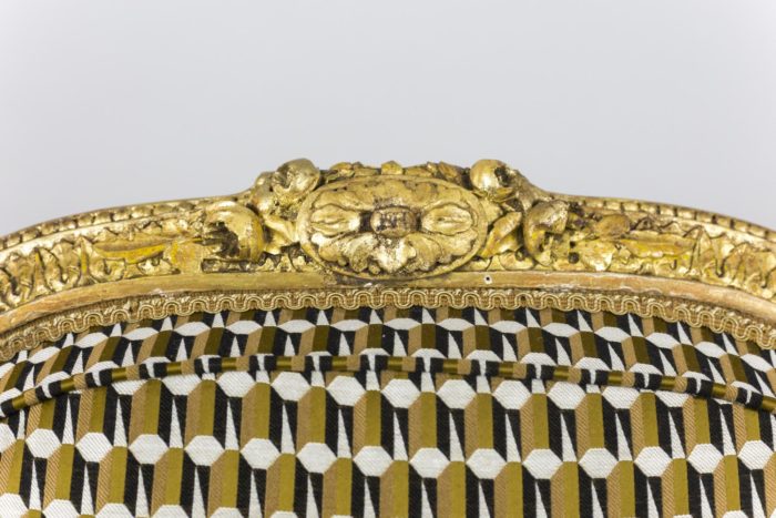 fauteuil style louis xvi bois doré dossier detail