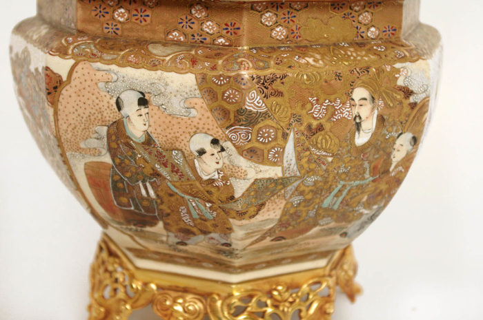 satsuma ware planter palace scenes