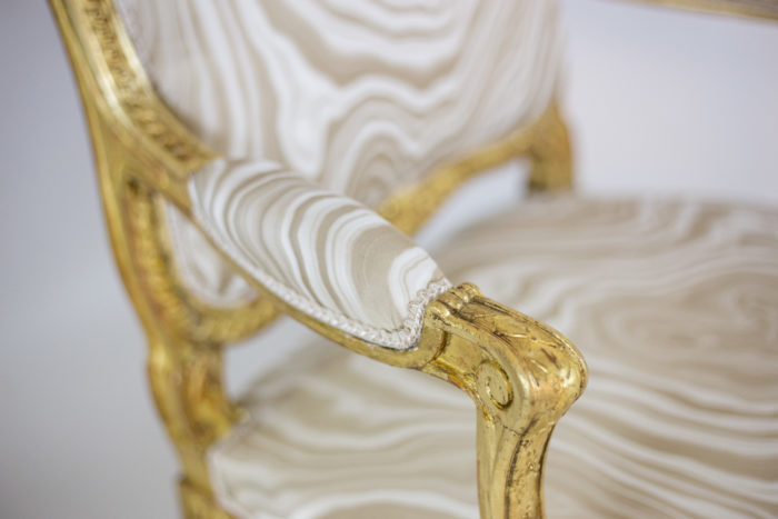 fauteuils style transition bois doré manchette