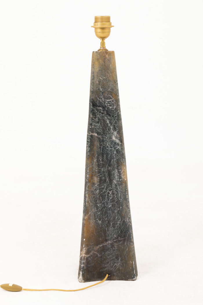 lamp onyx triangular shape