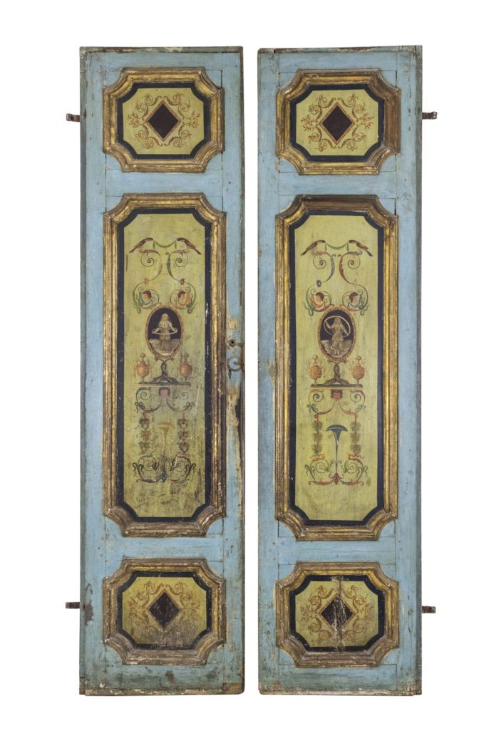 portes bois peint décor grotesques XVIIIe