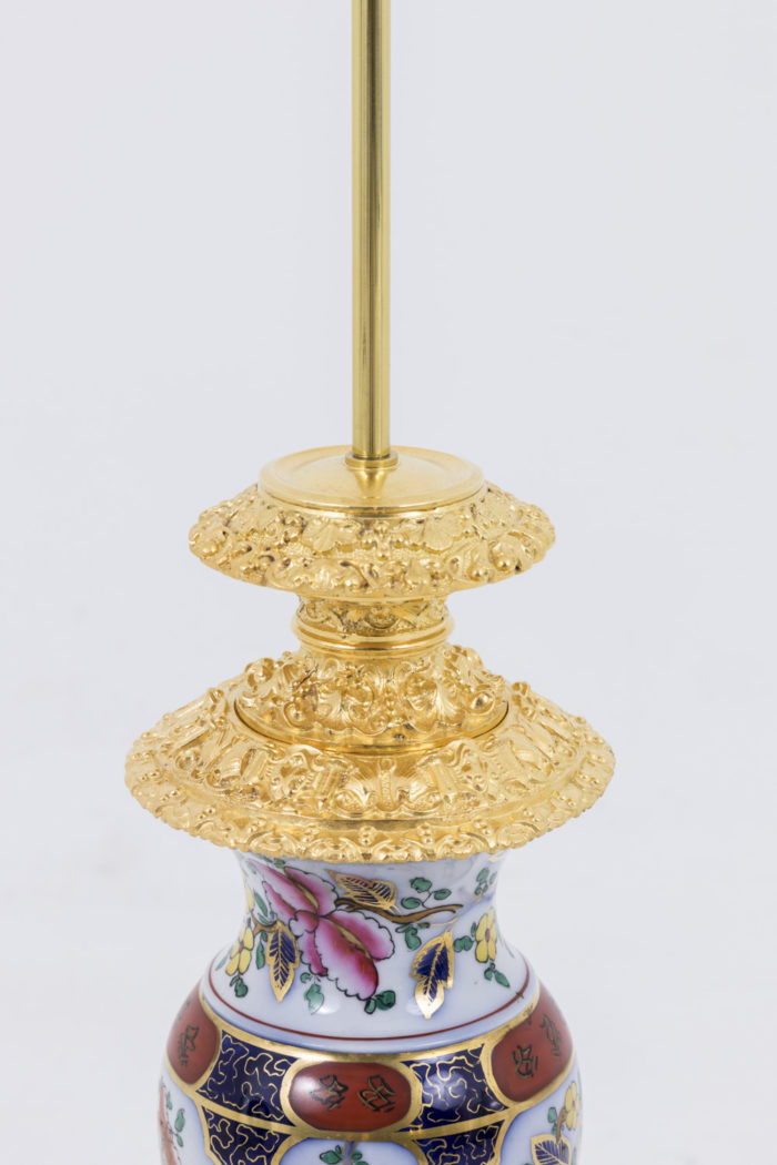 lampes porcelaine monture bronze doré style régence