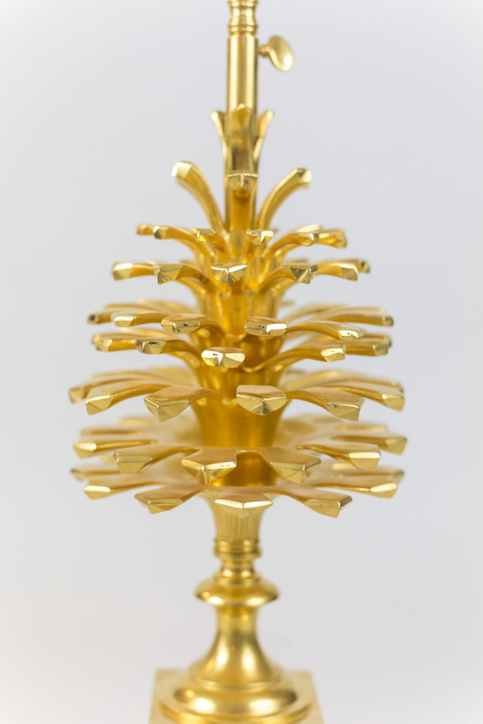 maison charles lamp pinecone