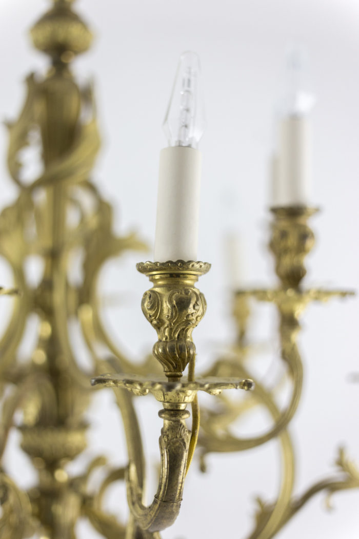 rocaille style chandelier bobeches