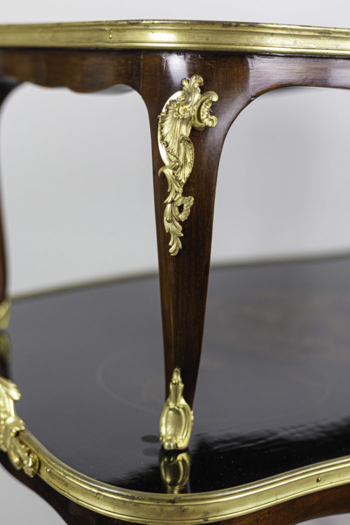 table à thé style louis xv acajou bronze doré pied 2
