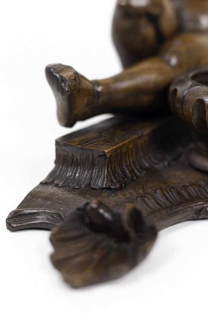 inkwell wood child detail