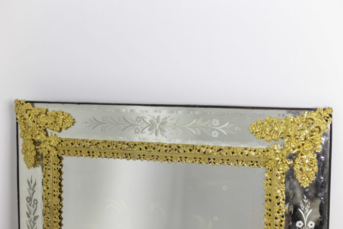 miroir gravé style louis xiv bronze doré top