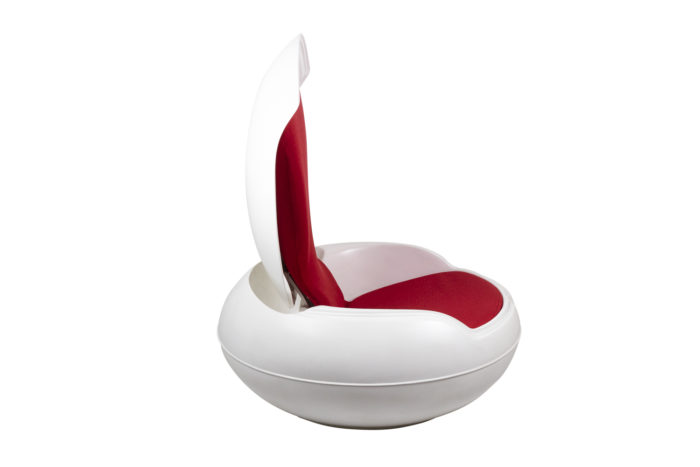 peter ghyczy fauteuil egg fibre de verre tissu rouge side