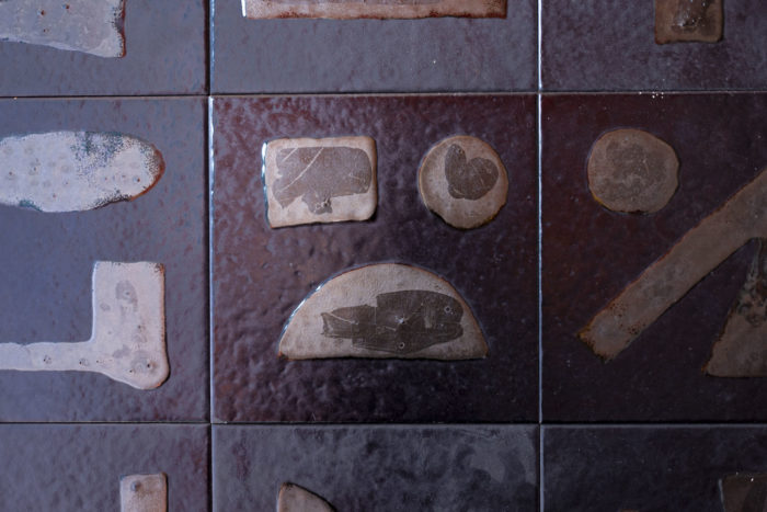 bruno capacci bas-relief ceramic detail