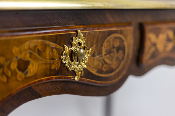 Bureau marquété style Louis XV tiroir