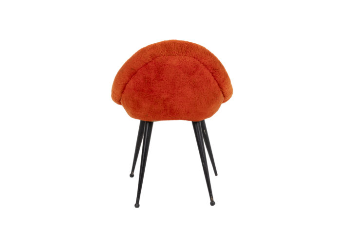 Egg-shaped armchair 4