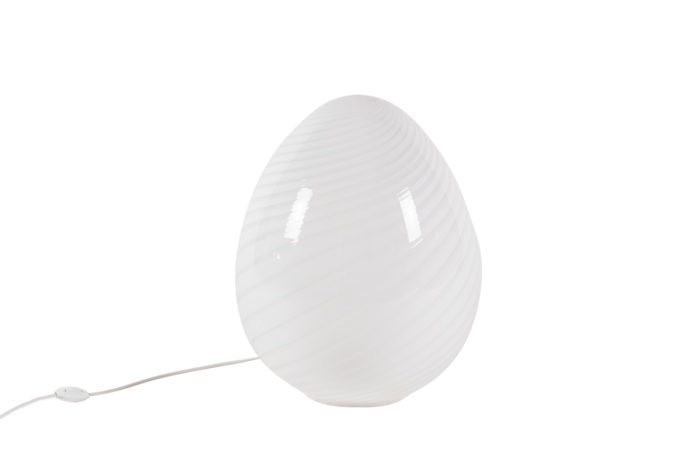 Egg-shaped lamp 1