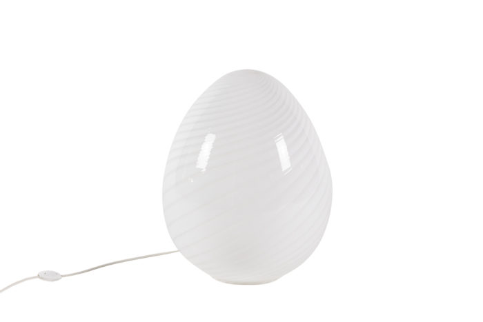 Egg-shaped lamp 1