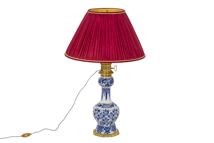 Lampe faïence de Delft avec abat-jour