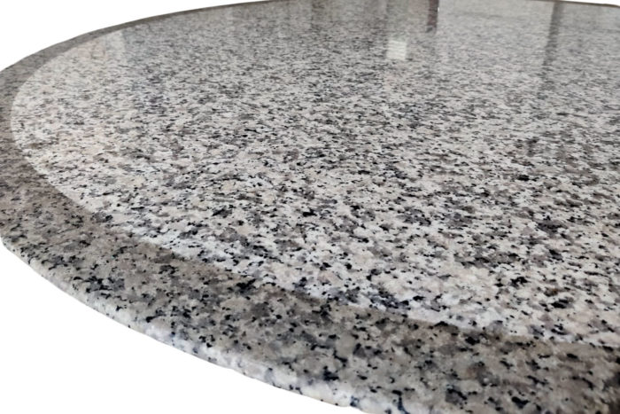 Table granit plateau 1