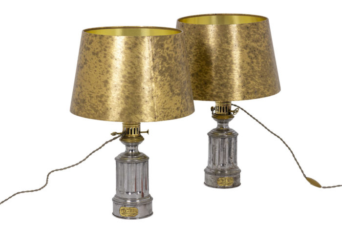Pair of lamps in metal